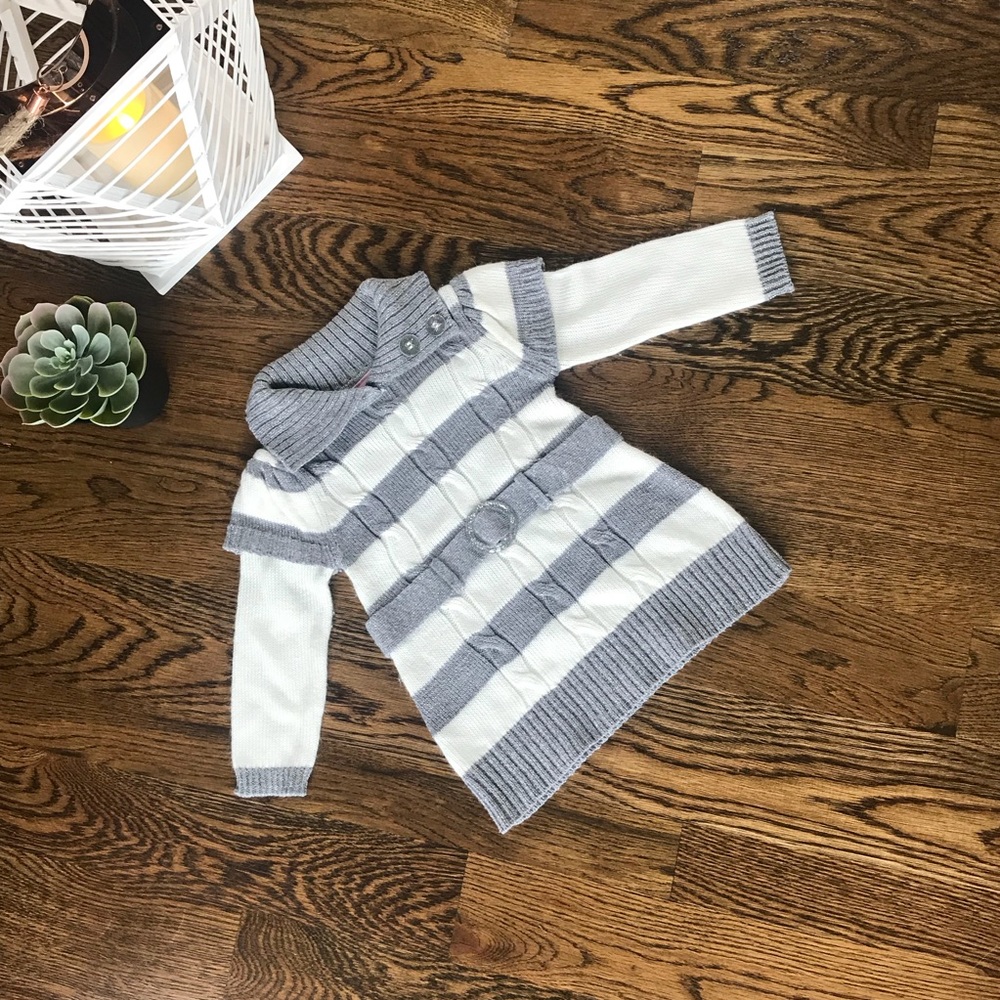 Little Lass Cable Knit Gray and White Sweater 18M